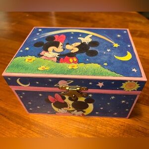 Tokyo Disney Jewelry Music Box, Mickey & Minnie